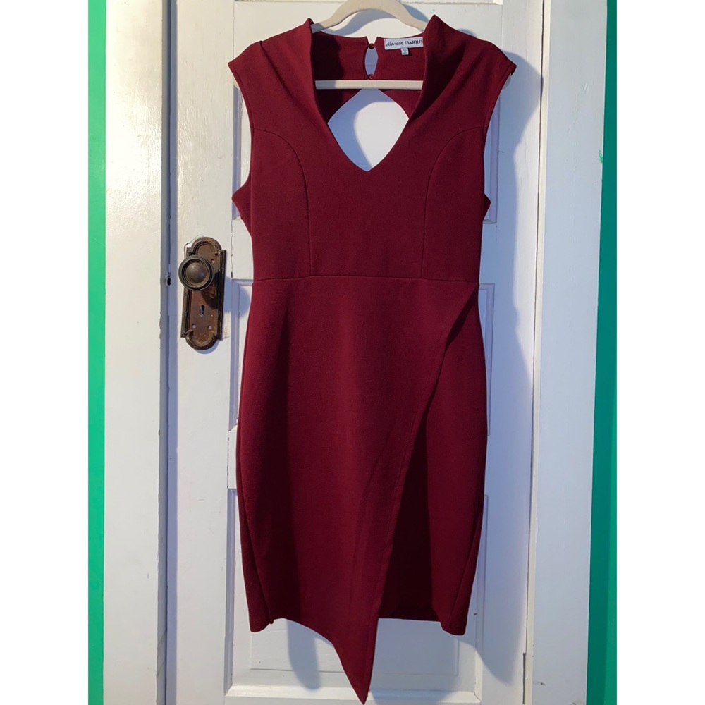 Almost Famous red cocktail dress!